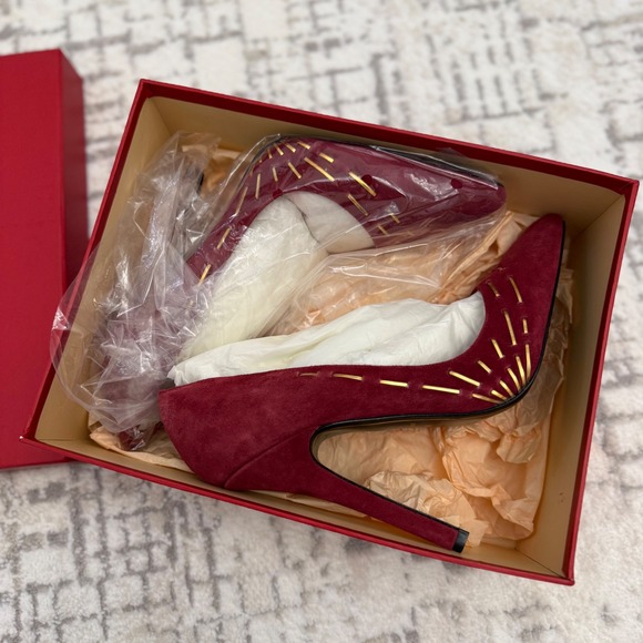 Charles Jourdan Suede Red Gold 5" Heel Pointed Toe Pumps Leather Sole Sz 9M - Picture 2 of 6